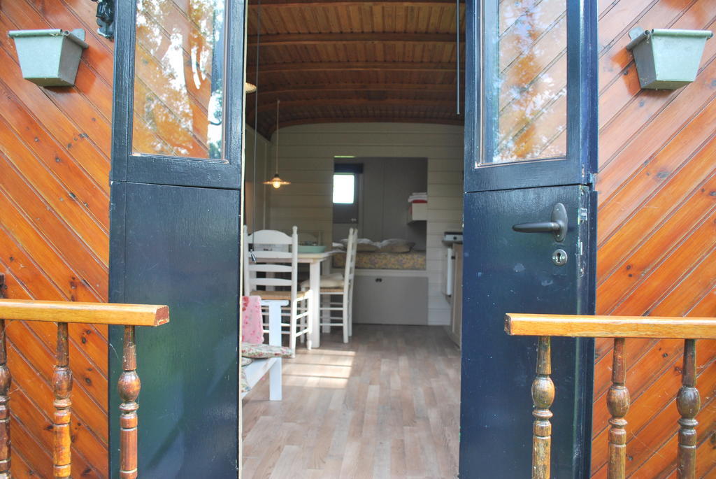 Logement Doosje Warfstermolen ภายนอก รูปภาพ