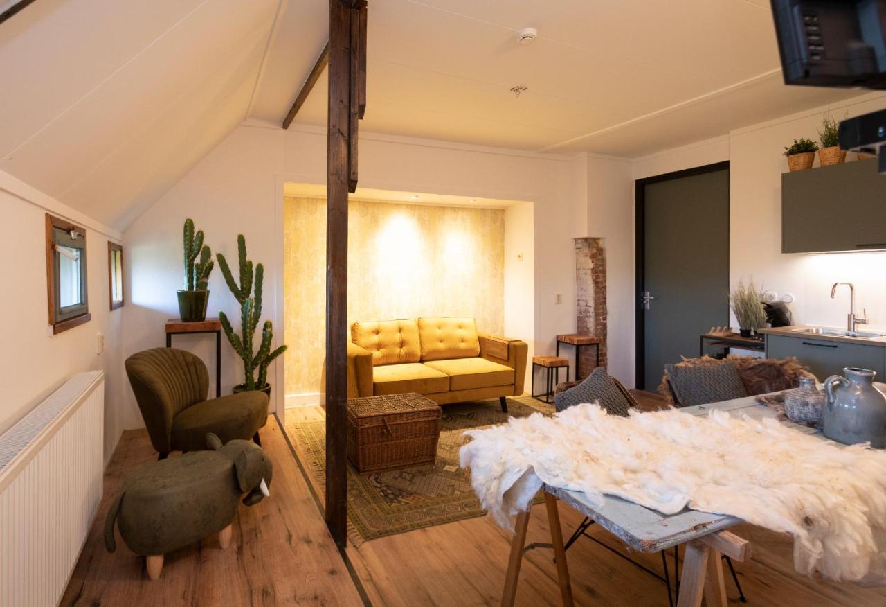 Logement Doosje Warfstermolen ภายนอก รูปภาพ